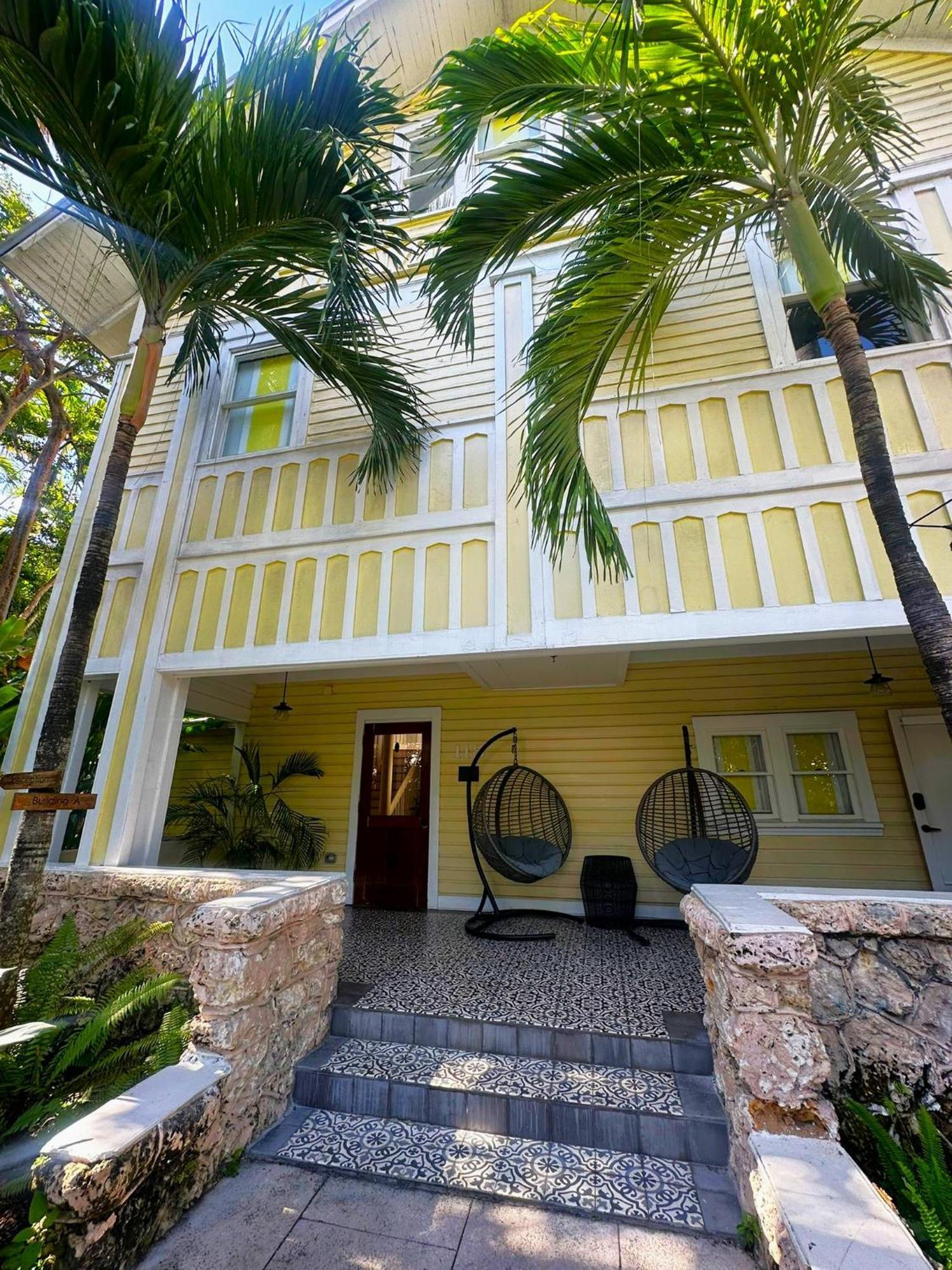 Miami River Inn By Renzzi Екстериор снимка